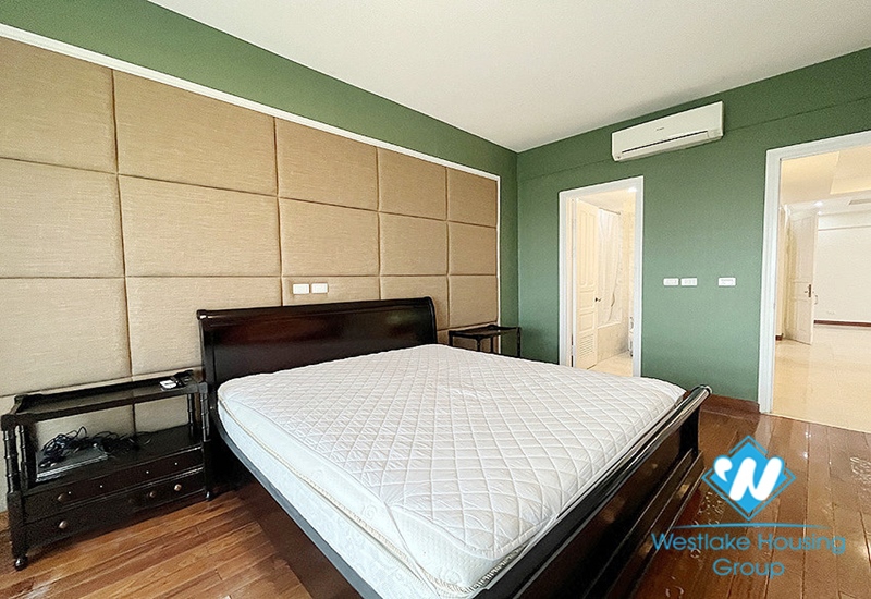 03 Bedrooms apartment in P building for rent 